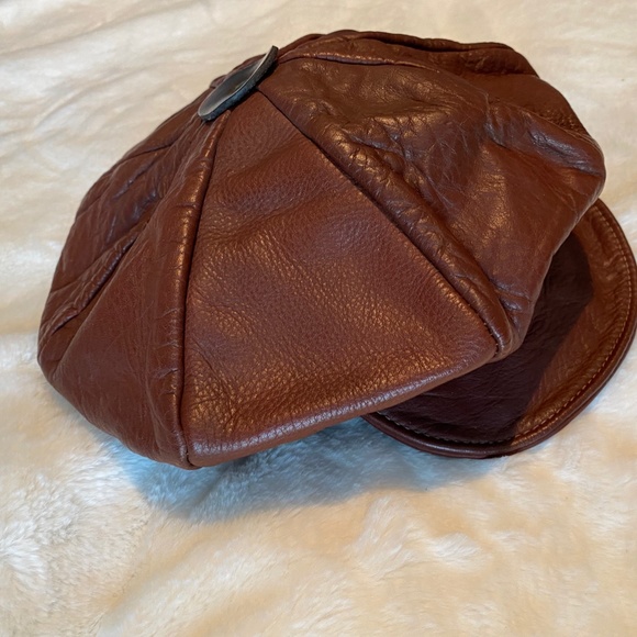 Tychios Leather -  70's Vintage Leather - Matching bag and Hat - Picture 5 of 8
